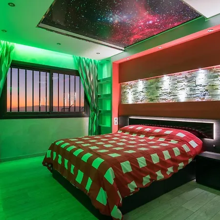 Aparthotel 109 Penthouse , Incredible View, Marco