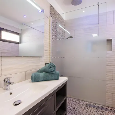 מלון דירות 109 Penthouse , Incredible View, Marco אדחה