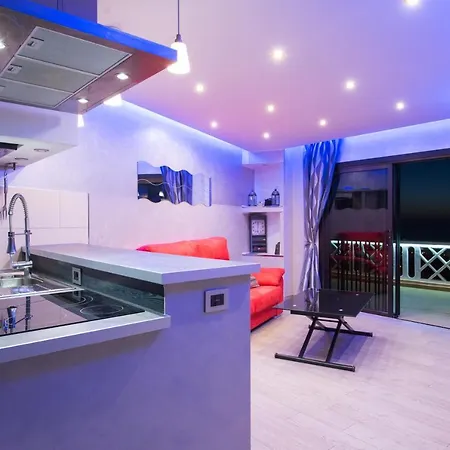 公寓式酒店 109 Penthouse , Incredible View, Marco 3*