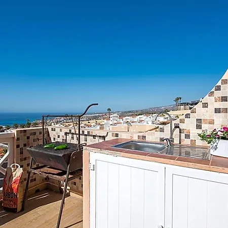 アパートホテル 109 Penthouse , Incredible View, Marco
