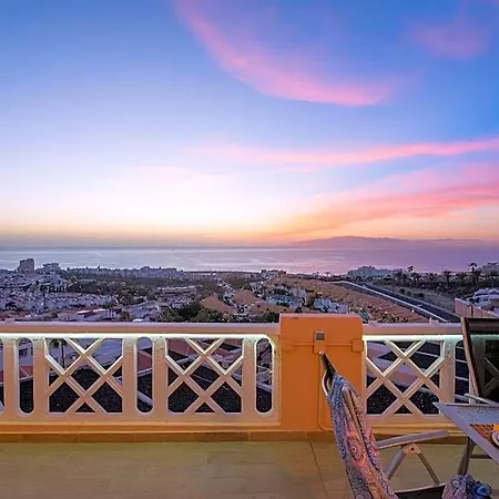 109 Penthouse , Incredible View, Marco 3* アデヘ