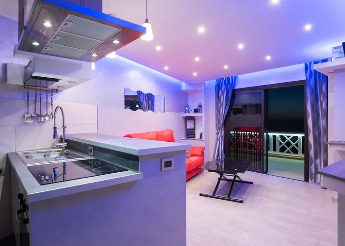 Aparthotel 109 Penthouse , Incredible View, Marco 3*